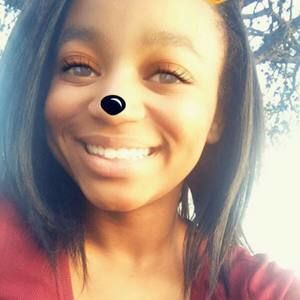 Meet your Posher, Briana